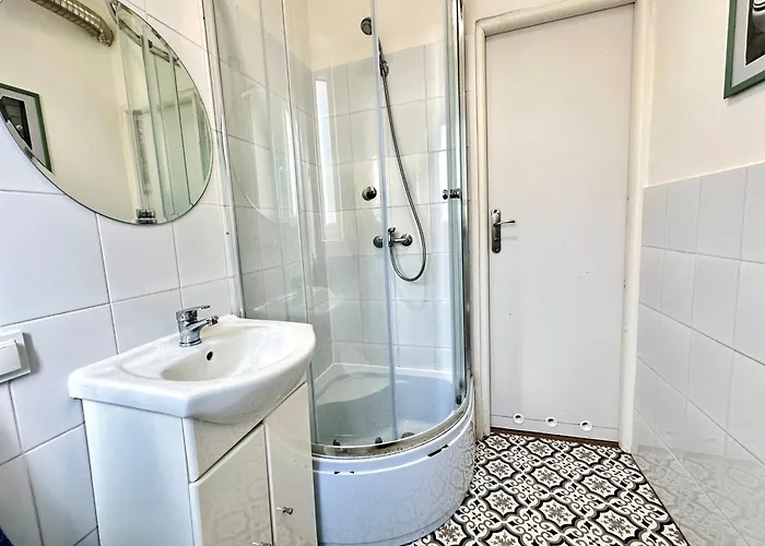 Przy Plazy Z Parkingiem Iv *